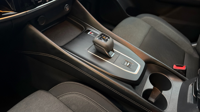 Nissan Qashqai 1.3 DiG-T MH 158 N-Connecta 5dr Xtronic Petrol Hatchback